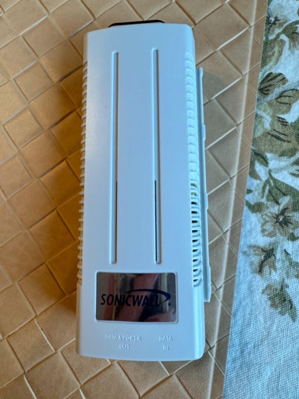 Amigo Power Supply Model AMS117-1202000F2 Adaptor for SonicWall 12V 2.OA